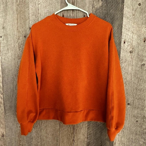 Athleta Crewneck Sweatshirt - Picture 1 of 7